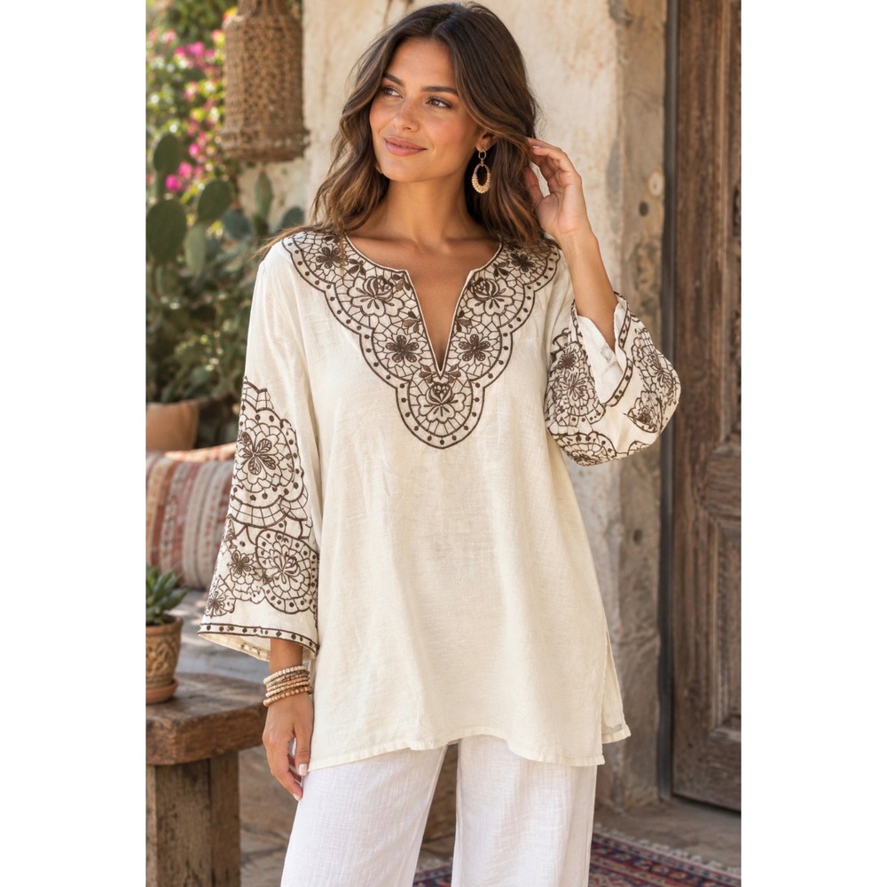 Chicos Embroidered Cotton Boho Tunic Top Cream Brown Floral V-Neck Size 2 Large